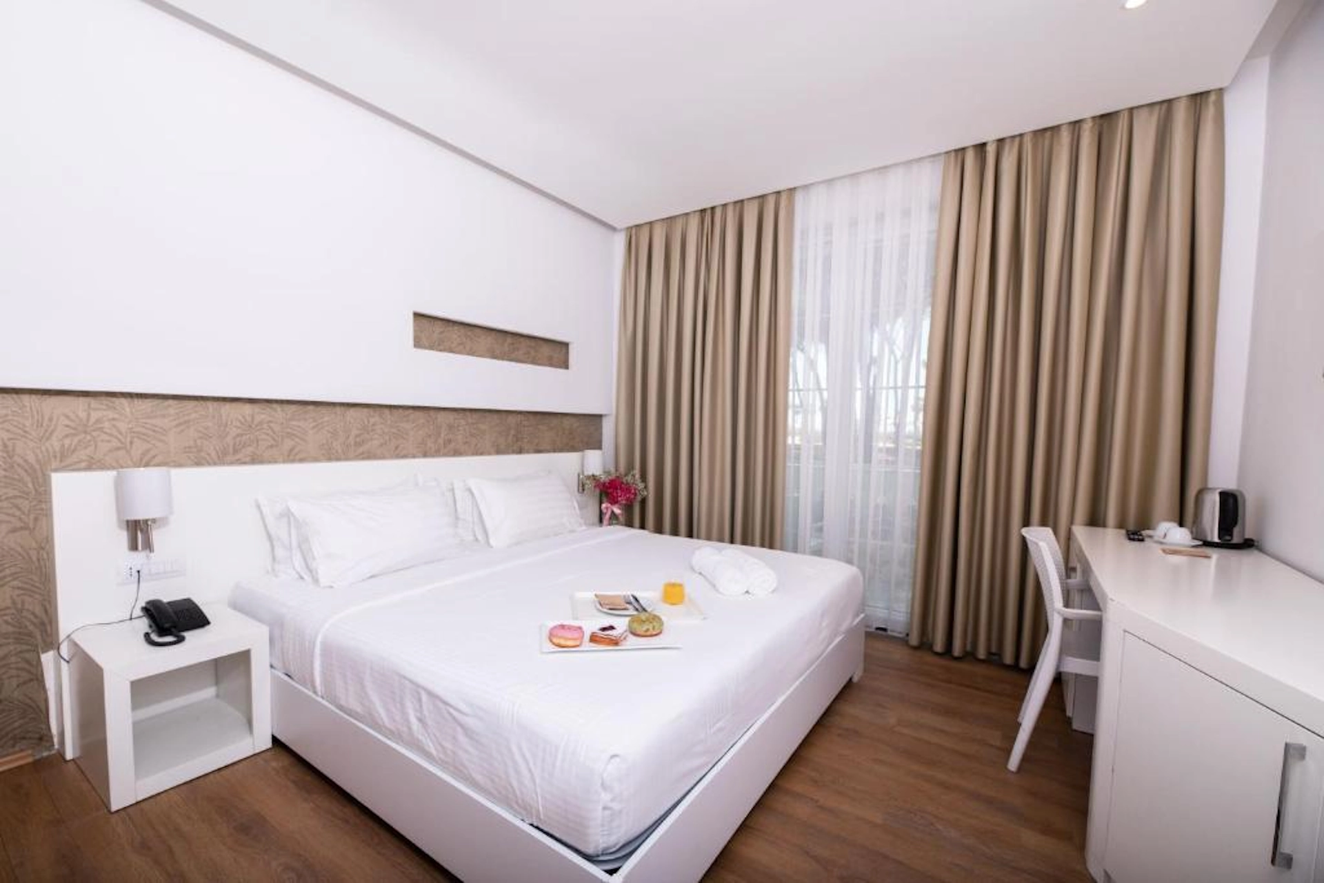 Family Room 1 Floor Villa With Garden View