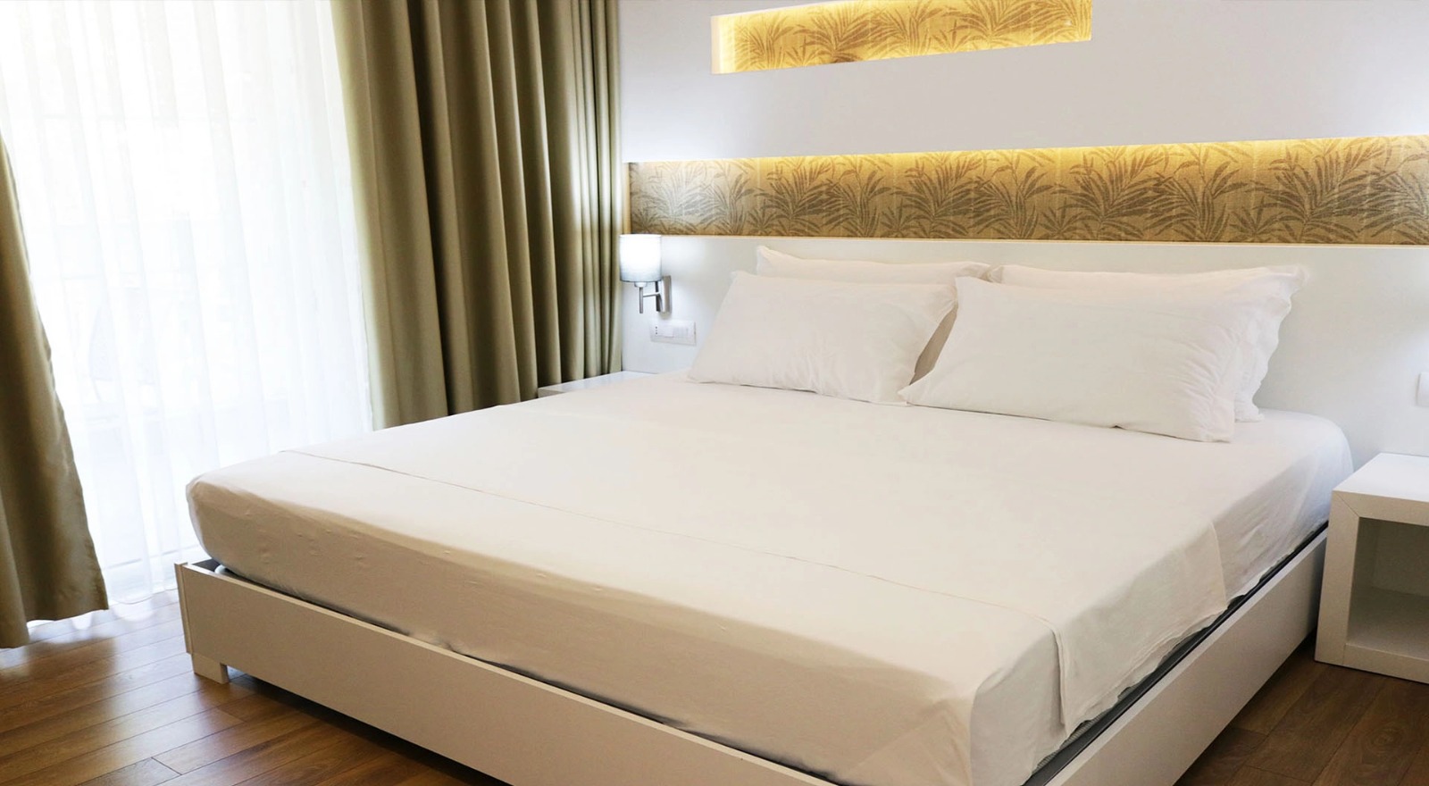 Superior Family Room Villa with Balcony and Sea View